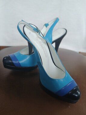 Beautiful leather pumps in turquoise . New and Unworn.